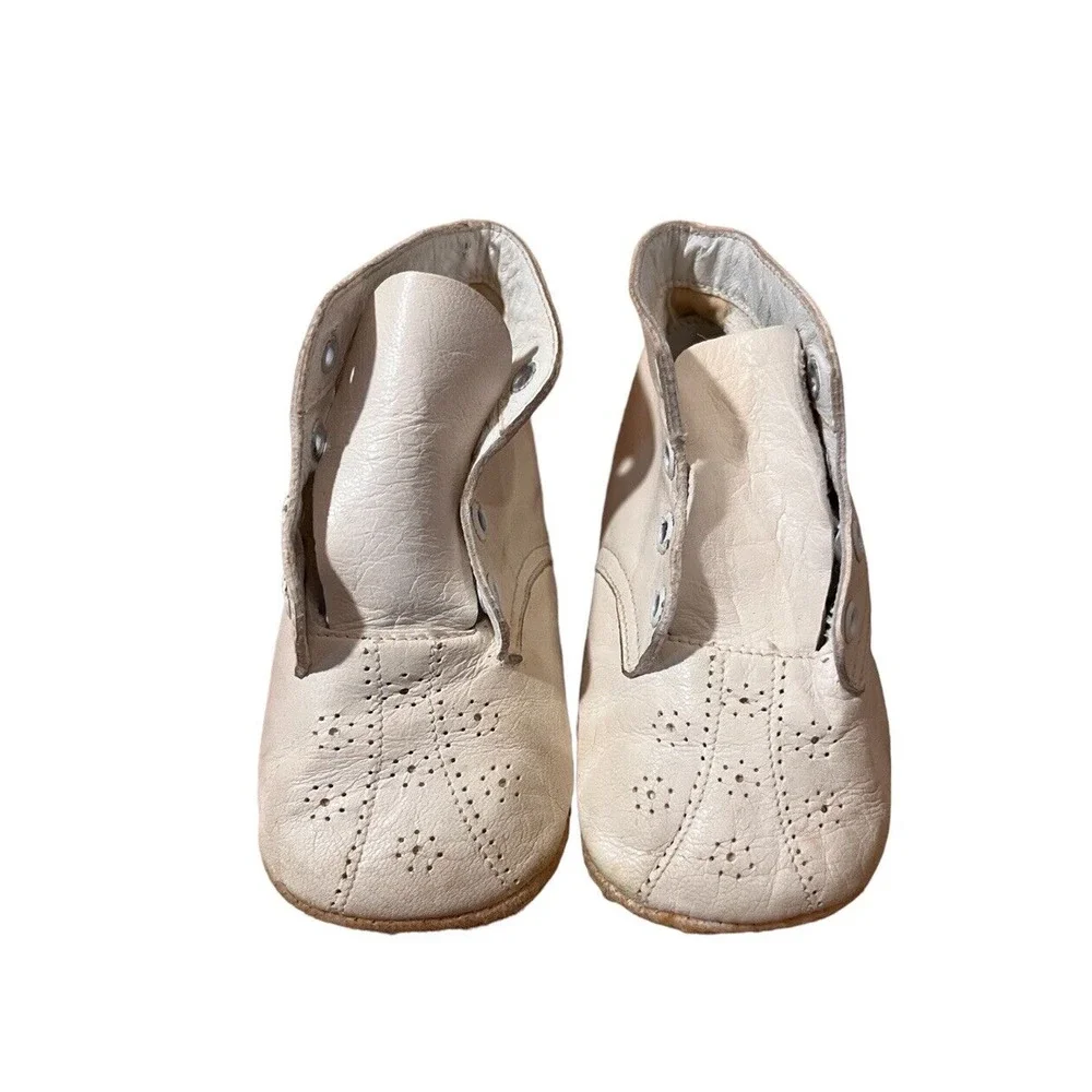 Two pairs vintage baby shoes Buntees Leather and flowers on toes White
